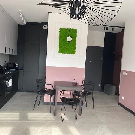 Апартаменты Apartament Panorama Park***** Еленя-Гура Экстерьер фото