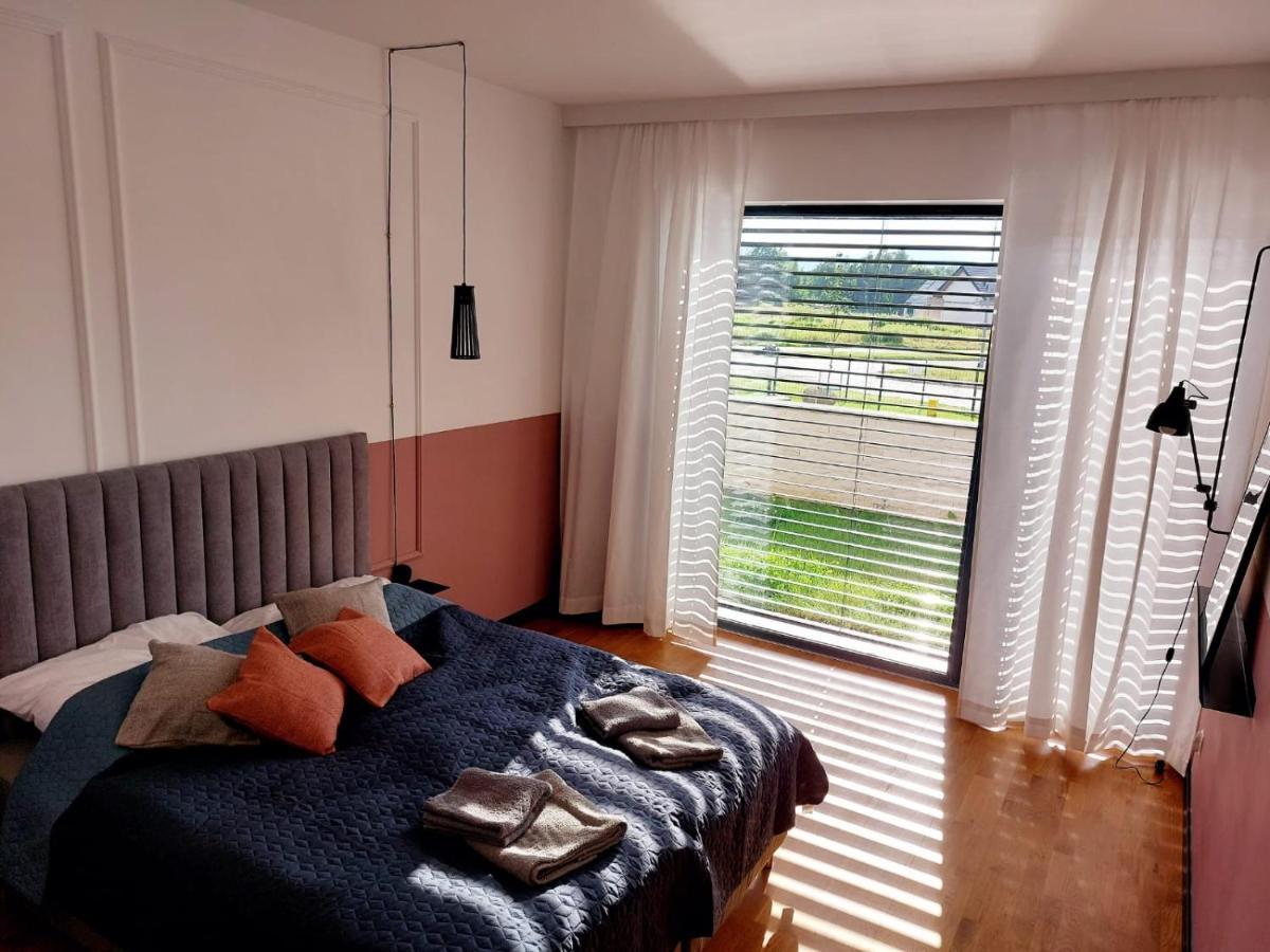 Апартаменты Apartament Panorama Park***** Еленя-Гура Экстерьер фото