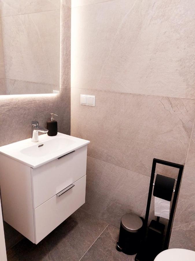 Апартаменты Apartament Panorama Park***** Еленя-Гура Экстерьер фото