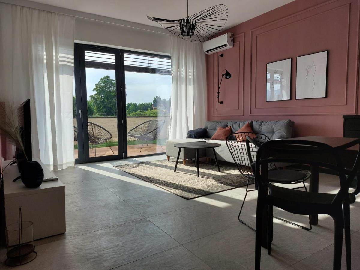 Апартаменты Apartament Panorama Park***** Еленя-Гура Экстерьер фото