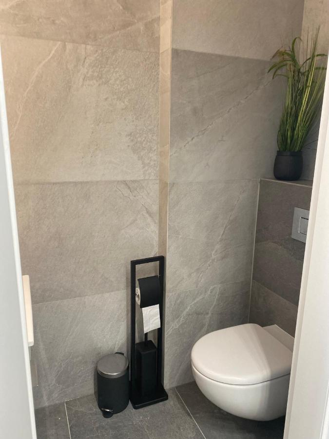 Апартаменты Apartament Panorama Park***** Еленя-Гура Экстерьер фото