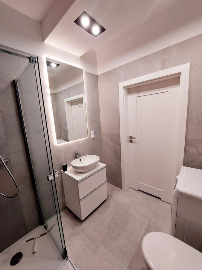 Апартаменты Apartament Panorama Park***** Еленя-Гура Экстерьер фото
